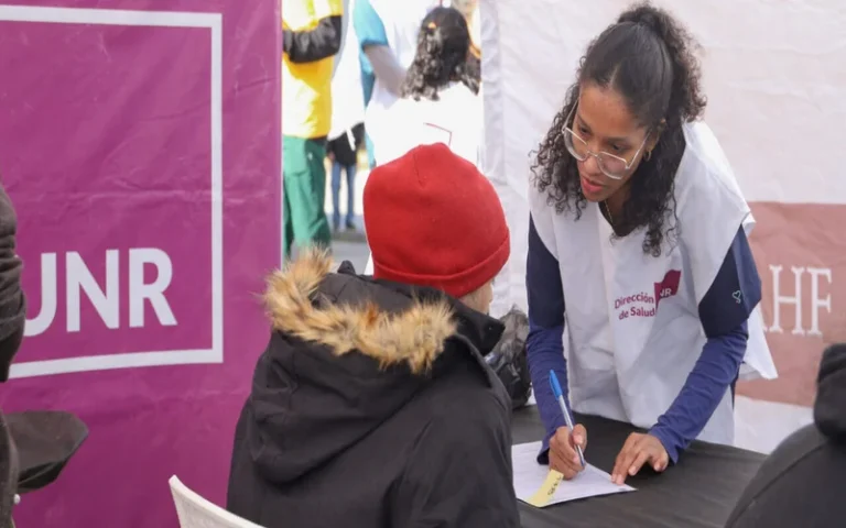 UNR en Acción atendió a casi mil personas en plaza Montenegro