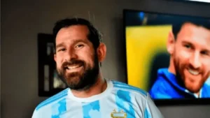 Un actor parecido a Messi es candidato a concejal en Mar del Plata