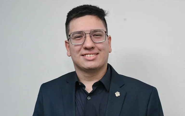 Un concejal denunciado por extorsión sexual vuelve a asumir en Salta.