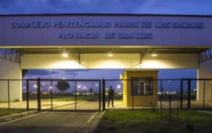 San Luis: un femicida asesinó a un preso en la cárcel