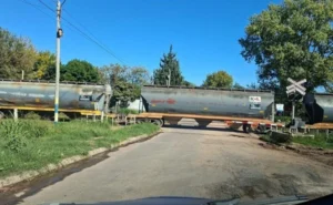 Operativo policial tras un siniestro ferroviario en zona norte de Rosario