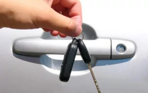 Una aseguradora deberá hacerse cargo del robo de un auto