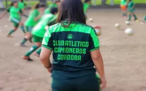Una futbolista denunció a su entrenador por abusar sexual