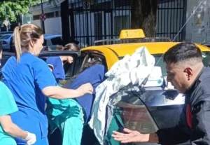 Taxista asistió en el parto de una mujer a bordo de su vehículo.