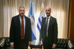 Uruguay y Argentina firmarán un acuerdo de cielos abiertos