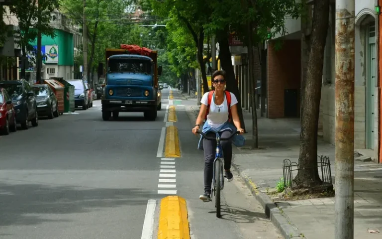 Usuarios de bicis: La red de ciclovías de Rosario entra en revisión