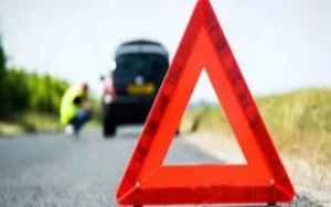 Vacaciones en auto: ¿Qué elementos de seguridad son obligatorios para viajar?