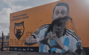 Vandalizaron el mural de Di María frente al club El Torito