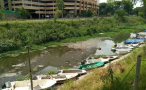 Vecinos de Rosario reclaman por la contaminación del Ludueña