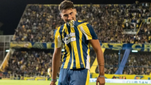Alejo Véliz está en duda para el próximo partido