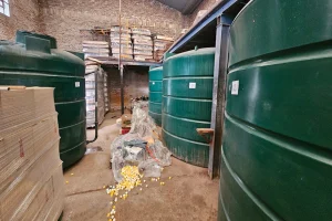 Operativo por venta de aceite de girasol falso