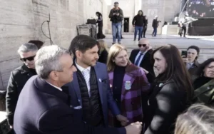 Victoria Villarruel dijo presente en el acto por el Día de la Bandera en Rosario