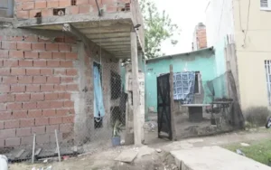 Villa Gobernador Gálvez: murió la mujer que había sufrido quemaduras en su casa