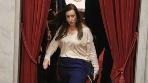 Villarruel criticó a los diputados libertarios que votaron a favor de Kicillof