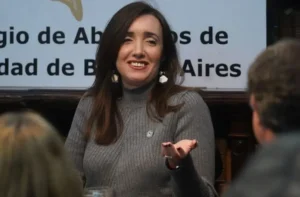 Villarruel cierra su primera gira internacional con una reunión con el Papa Francisco