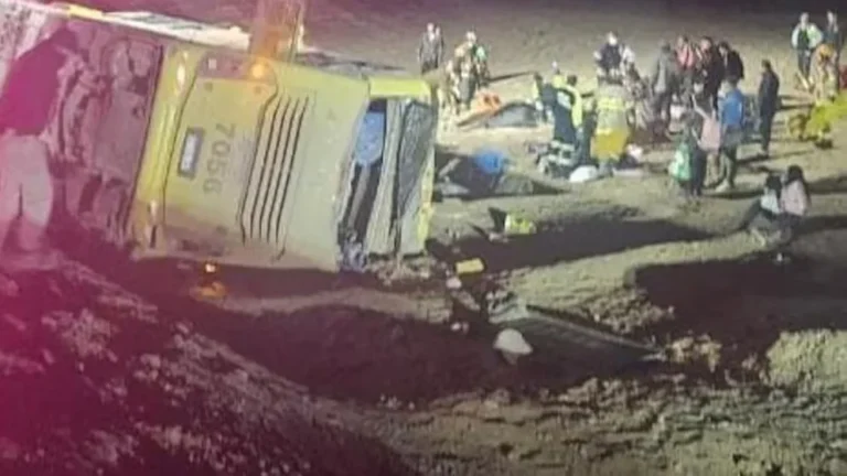 Volcó un bus argentino en Chile y hay cuatro muertos