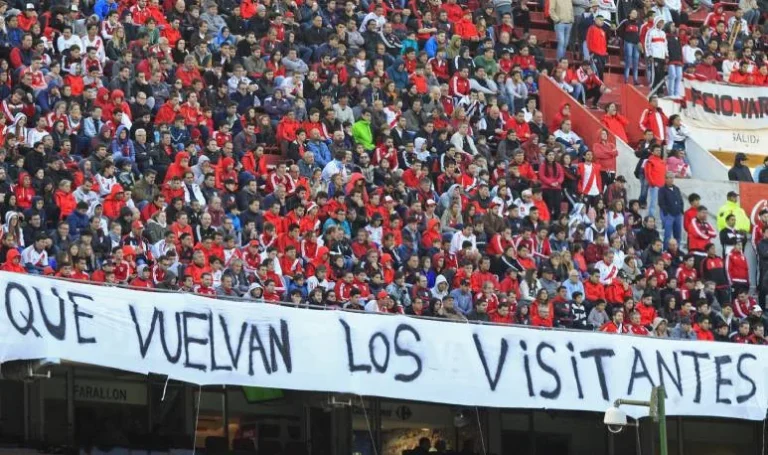 Vuelven los hinchas visitantes al fútbol argentino