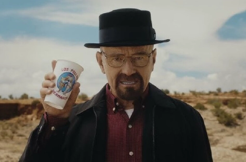 Walter White, el icónico personaje de Bryan Cranston en "Breaking Bad" regresó para concientizar sobre el medio ambiente.