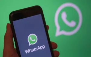 WhatsApp realizó el lanzamiento del "Modo Violeta"