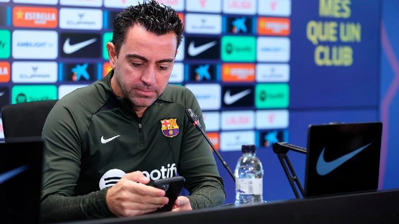 El ex jugador blaugrana anunció que no será más entrenador del equipo una vez que termine la temporada. "La situación merece un cambio de rumbo", dijo. 