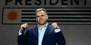 En Uruguay ganó Yamandú Orsi y es el nuevo presidente