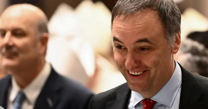 Acusan a Manuel Adorni de gastar USD 245 mil en refacción de su casa