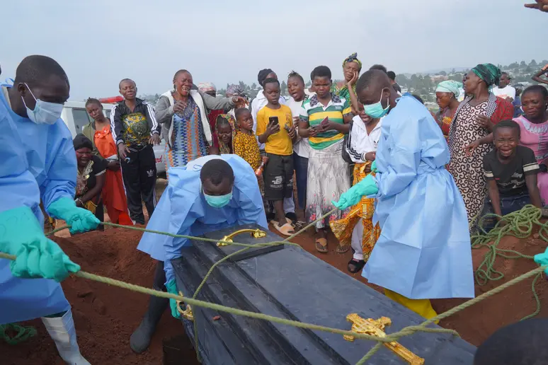 Alarma por brote de ébola en Congo: ya son 2000 muertos