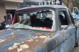 Ataque a fletero que llevaba hinchas de Newell’s en Rosario