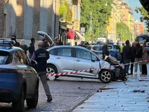 Ataque en Módena: un conductor hirió a decenas de peatones