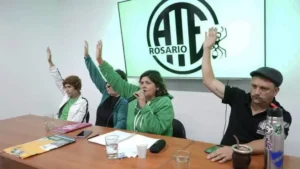 Movilización de ATE Rosario contra el ajuste en Pami y por salarios