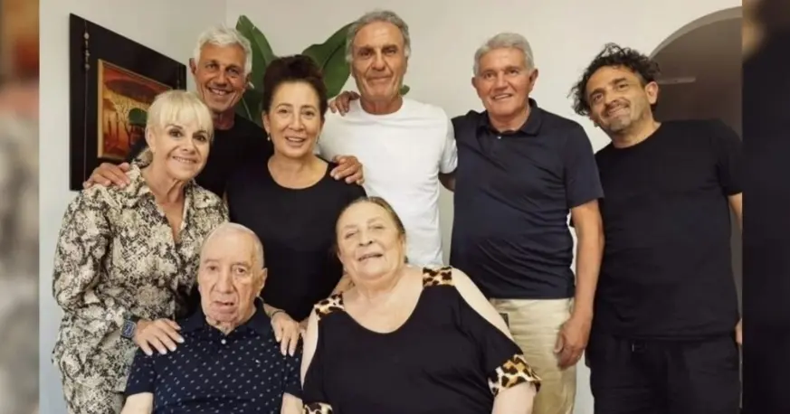 Bilardo celebró sus 88 años rodeado de campeones del mundo