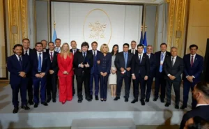 Caída de ingresos complica a gobernadores ante Milei