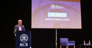 Caputo llega a Rosario para dar una exposición en la Bolsa de Comercio