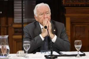 Casación debate limitar vínculo entre jueces y prensa