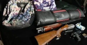 Patrullero policial tras violenta entradera en Fisherton