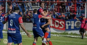 Central Córdoba goleó a Argentino y se ilusiona con el ascenso