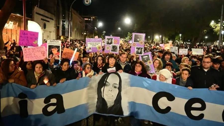 Marcha exigiendo justicia por Cecilia