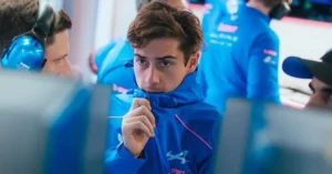 Franco Colapinto acelera con el Alpine en el circuito de Barcelona