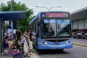 El boleto de colectivo en Rosario subió más de 1000%