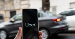 Buscan quitar la licencia a choferes condenados por delitos