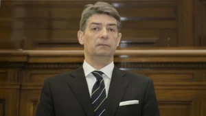 Fachada de un edificio judicial en la causa por intento de robo a Rosatti