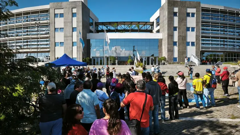 Conflicto docente: paros y reclamos salariales en cuatro provincias