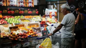 Inflación en baja: consultoras prevén que en septiembre caiga por debajo del 4%