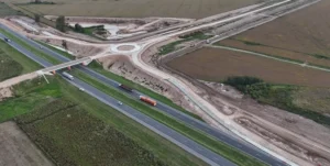 Camiones en desvío hacia los puertos de Timbúes