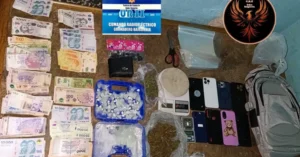 Patrullero policial durante un operativo en Rosario