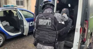 Detienen a menor por violenta balacera en Villa Gobernador Gálvez