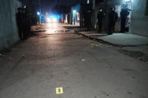 Operativo policial por el crimen de un policía federal en Villa Banana