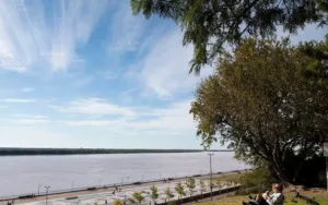 Miércoles algo nublado con mucha humedad en Rosario