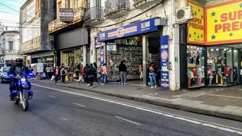 Día del Empleado de Comercio: qué abre en Rosario