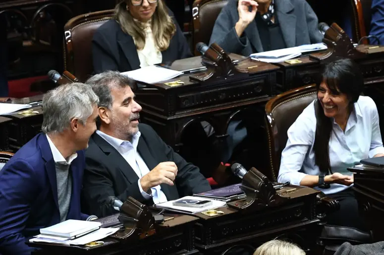 Diputados frena agenda para contener el caso Adorni